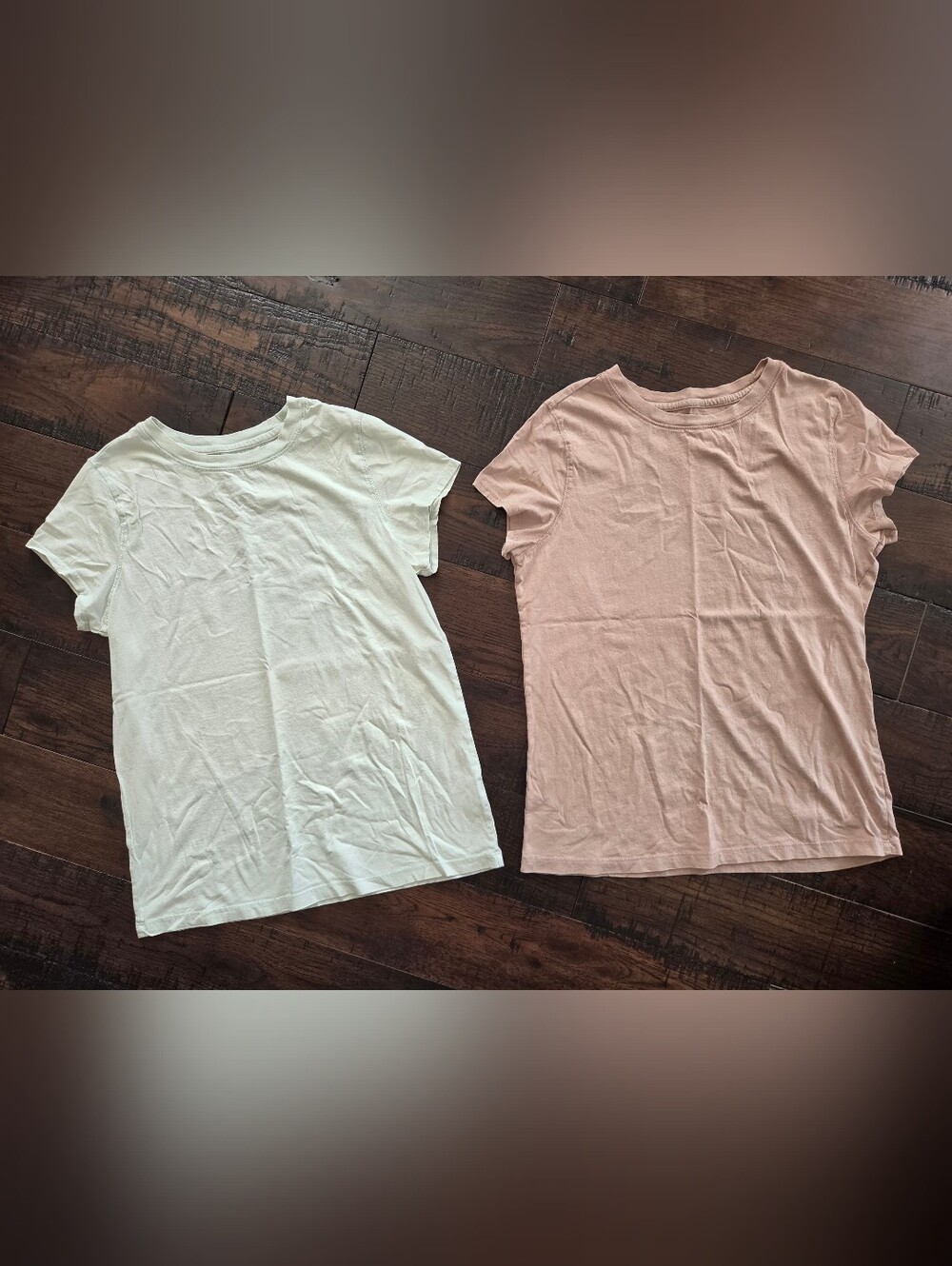 Universal Thread Womens Short Sleeve Tees - Mint Green & Mauve. Size M. #KC